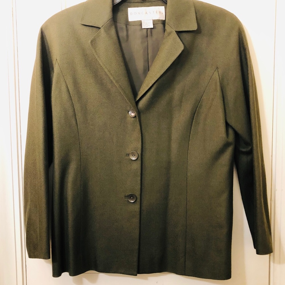 Doncaster Silk Blazer Olive Size 6P